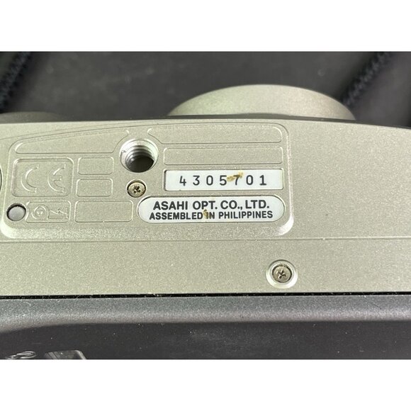 Pentax IQZoom 130M 35mm Point & Shoot Film Camera Strap + 3 Kodak Film Exp 2009 - Picture 6 of 8